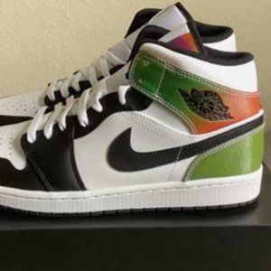 Jordan 1 Mid Heat Reactive SIZE 9.5 SOLD!!!!